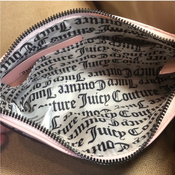 NWT Juicy Couture Preppy Pink Wristlet - Picture 2 of 2